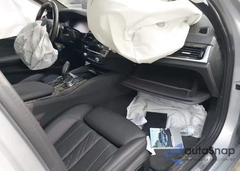 2021 BMW 540I z USA, uszkodzony, nr VIN WBA53BJ05MCF54646